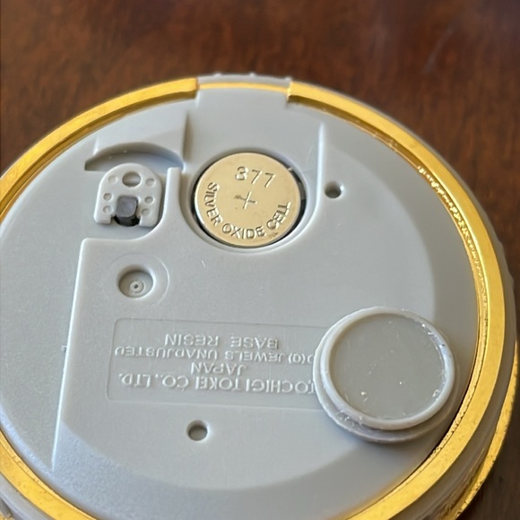 Waterford Crystal Octagonal Roman Numeral Desk Clock - Picture 11 of 13